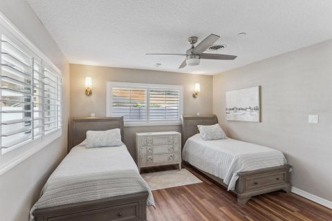 Villa ou maison à vendre à Fruitland Park, Floride: 4 chambres, 171.68 m2 № 2410676 - photo 16