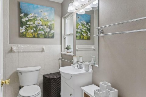 Villa ou maison à vendre à Fruitland Park, Floride: 4 chambres, 171.68 m2 № 2410676 - photo 20