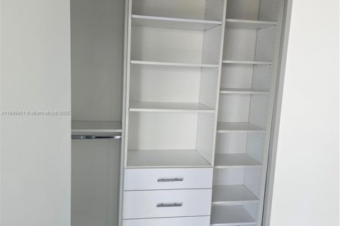 Copropriété à vendre à Miami, Floride: 2 chambres, 130.34 m2 № 1970054 - photo 22