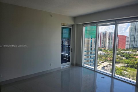 Copropriété à vendre à Miami, Floride: 2 chambres, 130.34 m2 № 1970054 - photo 13