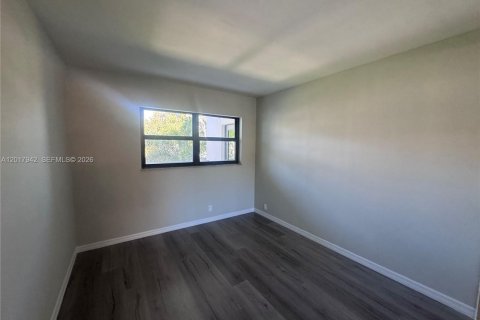Condominio en alquiler en Fort Lauderdale, Florida, 2 dormitorios, 78.97 m2 № 2077555 - foto 17