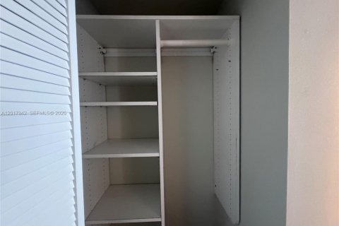 Condominio en alquiler en Fort Lauderdale, Florida, 2 dormitorios, 78.97 m2 № 2077555 - foto 8