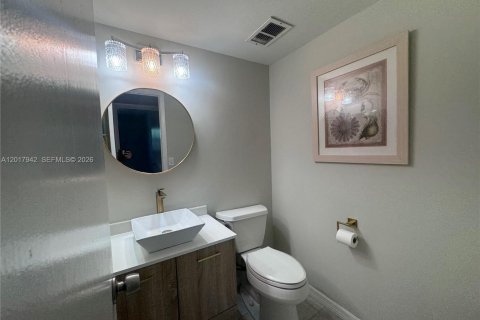 Condominio en alquiler en Fort Lauderdale, Florida, 2 dormitorios, 78.97 m2 № 2077555 - foto 19