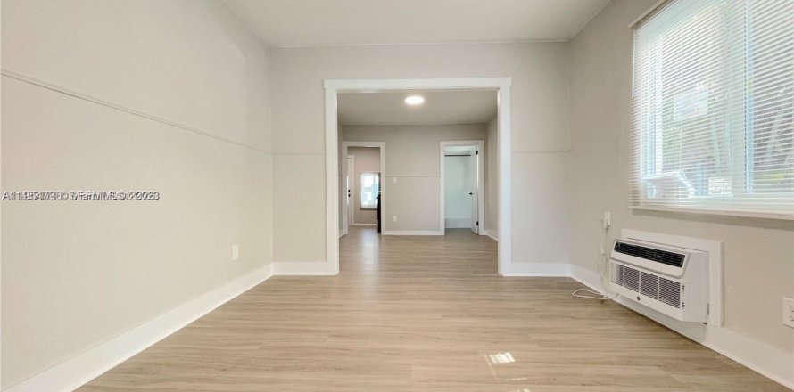 Apartment in Hollywood, Florida 1 bedroom, 51.1 sq.m. № 2009276