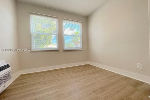 Apartment in Hollywood, Florida 1 bedroom, 51.1 sq.m. № 2009276 - photo 3