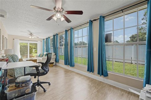 Villa ou maison à vendre à New Port Richey, Floride: 2 chambres, 138.42 m2 № 2225520 - photo 22