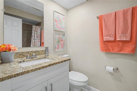 Villa ou maison à vendre à New Port Richey, Floride: 2 chambres, 138.42 m2 № 2225520 - photo 20