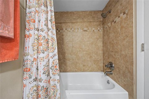 Villa ou maison à vendre à New Port Richey, Floride: 2 chambres, 138.42 m2 № 2225520 - photo 21