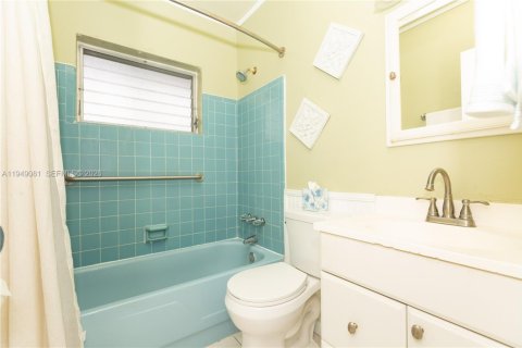 Condominio en venta en Pembroke Pines, Florida, 2 dormitorios, 62.24 m2 № 2006550 - foto 19