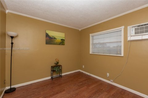 Condominio en venta en Pembroke Pines, Florida, 2 dormitorios, 62.24 m2 № 2006550 - foto 20