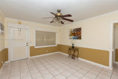 Condominio en venta en Pembroke Pines, Florida, 2 dormitorios, 62.24 m2 № 2006550 - foto 6