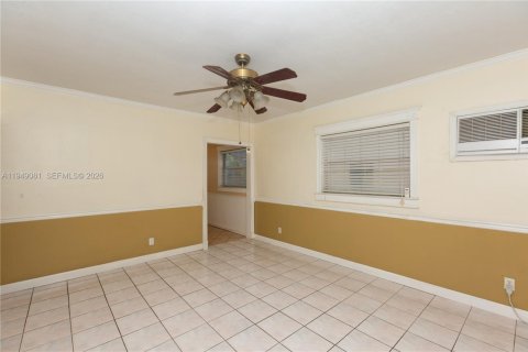 Condominio en venta en Pembroke Pines, Florida, 2 dormitorios, 62.24 m2 № 2006550 - foto 10
