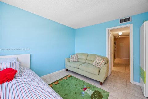 Condominio en venta en Sunny Isles Beach, Florida, 2 dormitorios, 100.98 m2 № 1878641 - foto 11