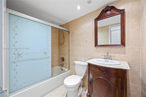 Condominio en venta en Sunny Isles Beach, Florida, 2 dormitorios, 100.98 m2 № 1878641 - foto 19