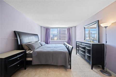 Condominio en venta en Sunny Isles Beach, Florida, 2 dormitorios, 100.98 m2 № 1878641 - foto 22