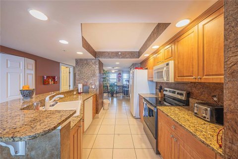 Condominio en venta en Daytona Beach Shores, Florida, 2 dormitorios, 155.52 m2 № 2135965 - foto 8