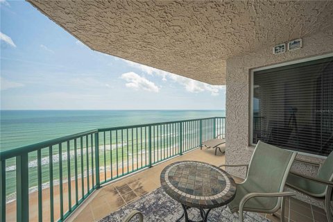 Condominio en venta en Daytona Beach Shores, Florida, 2 dormitorios, 155.52 m2 № 2135965 - foto 3