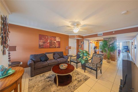 Condominio en venta en Daytona Beach Shores, Florida, 2 dormitorios, 155.52 m2 № 2135965 - foto 5