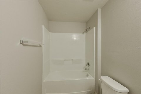 Villa ou maison à louer à Cape Coral, Floride: 4 chambres, 153.29 m2 № 2115360 - photo 15
