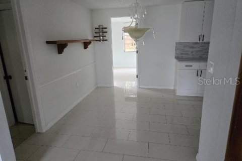 Villa ou maison à vendre à New Port Richey, Floride: 4 chambres, 144.93 m2 № 2413426 - photo 4