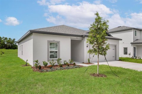 House in Astatula, Florida 3 bedrooms, 130.16 sq.m. № 1915377 - photo 2