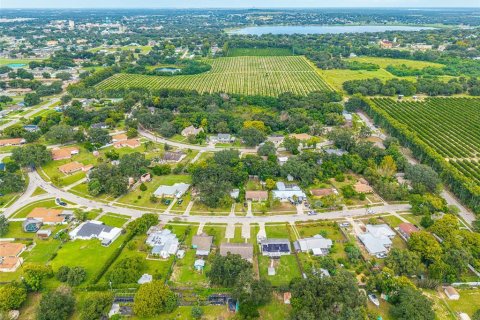 Dúplex en venta en Lake Wales, Florida, 4 dormitorios, 165.55 m2 № 2377777 - foto 27