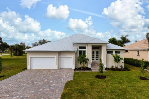Casa en venta en Punta Gorda, Florida, 3 dormitorios, 213.68 m2 № 1765737 - foto 1