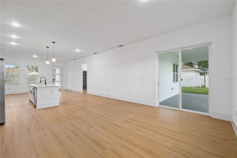 Villa ou maison à vendre à Ocala, Floride: 4 chambres, 176.14 m2 № 2291184 - photo 15