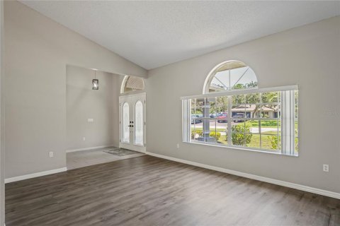 Casa en venta en Spring Hill, Florida, 3 dormitorios, 206.8 m2 № 1908360 - foto 11