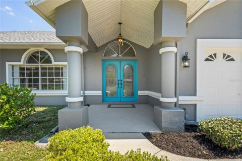 Casa en venta en Spring Hill, Florida, 3 dormitorios, 206.8 m2 № 1908360 - foto 6