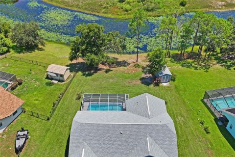 Casa en venta en Spring Hill, Florida, 3 dormitorios, 206.8 m2 № 1908360 - foto 1