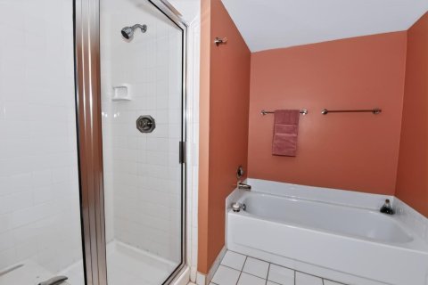 Condo in Boynton Beach, Florida, 2 bedrooms  № 2175858 - photo 18