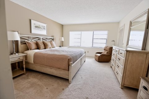 Condo in Boynton Beach, Florida, 2 bedrooms  № 2175858 - photo 14