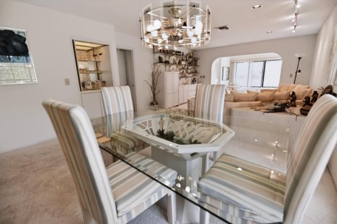 Condo in Boynton Beach, Florida, 2 bedrooms  № 2175858 - photo 11