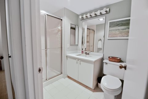 Condo in Boynton Beach, Florida, 2 bedrooms  № 2175858 - photo 20