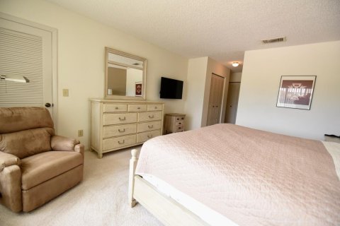 Condo in Boynton Beach, Florida, 2 bedrooms  № 2175858 - photo 24