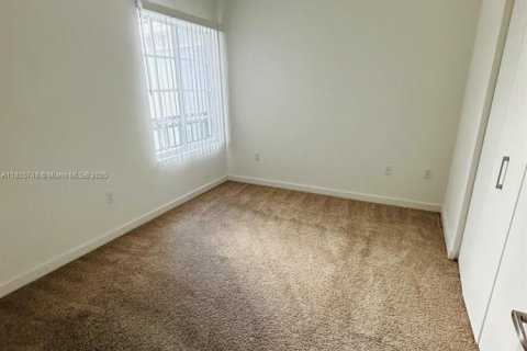 Townhouse in Lauderhill, Florida 3 bedrooms, 117.06 sq.m. № 1877969 - photo 10