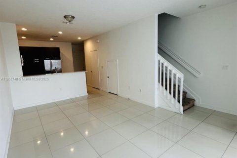 Townhouse in Lauderhill, Florida 3 bedrooms, 117.06 sq.m. № 1877969 - photo 7