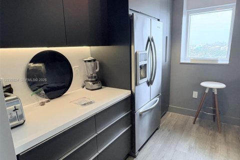 Снять в аренду кондоминиум в Бэл-Харбор, Флорида 2 спальни, 145.67м2, № 2077419 - фото 7