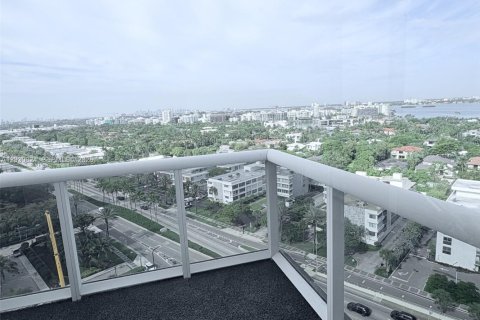 Снять в аренду кондоминиум в Бэл-Харбор, Флорида 2 спальни, 145.67м2, № 2077419 - фото 6