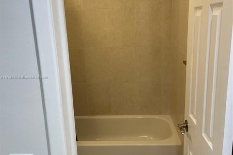 Купить виллу или дом в Майами, Флорида 3 спальни, 112.41м2, № 1958060 - фото 15