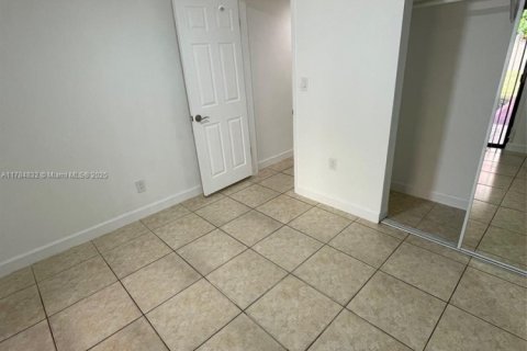 Купить виллу или дом в Майами, Флорида 3 спальни, 112.41м2, № 1958060 - фото 25