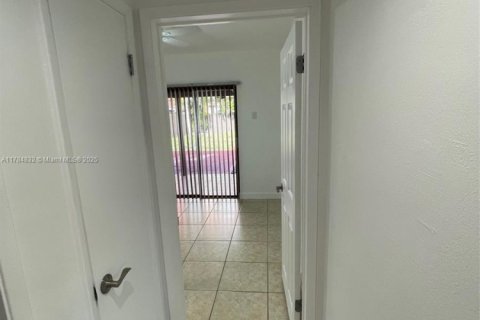 Купить виллу или дом в Майами, Флорида 3 спальни, 112.41м2, № 1958060 - фото 22