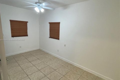 Купить виллу или дом в Майами, Флорида 3 спальни, 112.41м2, № 1958060 - фото 30