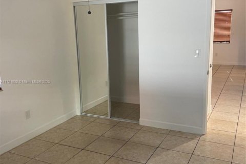 Купить виллу или дом в Майами, Флорида 3 спальни, 112.41м2, № 1958060 - фото 13