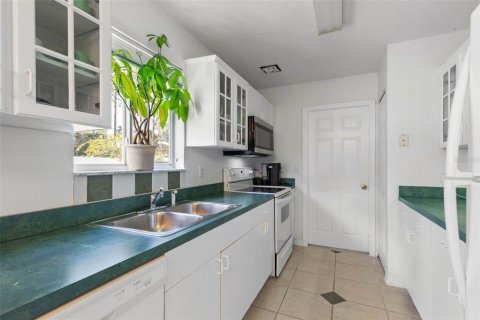 House in Palm Coast, Florida 3 bedrooms, 96.15 sq.m. № 1856770 - photo 11