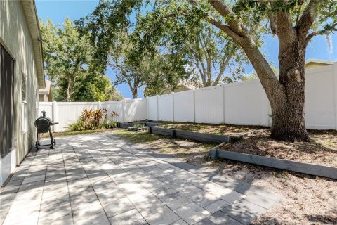 House in Riverview, Florida 3 bedrooms, 120.22 sq.m. № 1894669 - photo 27