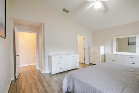 House in Riverview, Florida 3 bedrooms, 120.22 sq.m. № 1894669 - photo 12