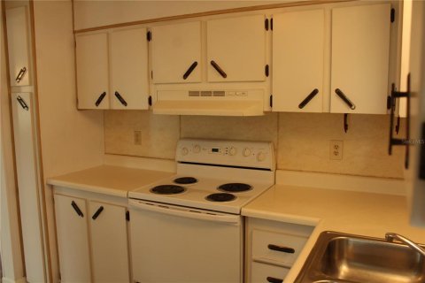 Apartamento en alquiler en Bradenton, Florida, 2 dormitorios, 95.22 m2 № 2283828 - foto 4