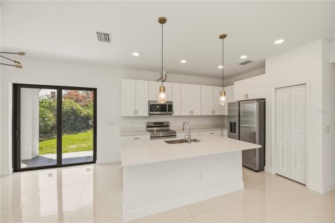 Villa ou maison à vendre à Port Charlotte, Floride: 3 chambres, 155.89 m2 № 2142951 - photo 15